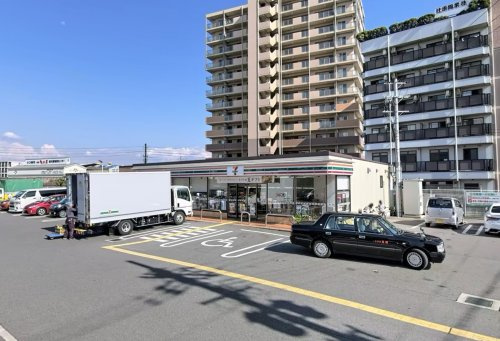 【コンビニエンスストア】セブンイレブン　堺下田町店まで117ｍ