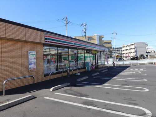 【コンビニエンスストア】セブン-イレブン　坂戸八幡2丁目店まで1189ｍ