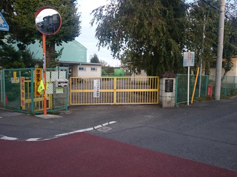 【小学校】南第四小学校まで615ｍ