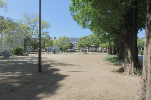 【公園】御旅公園まで558ｍ