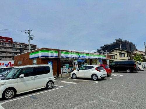 【コンビニエンスストア】船橋/ファミリーマート　船橋習志野台四丁目店まで240ｍ