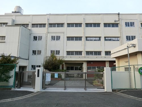 【小学校】新橋小学校まで988ｍ
