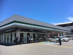 【コンビニエンスストア】ファミリーマートよさこい咲都店まで622ｍ