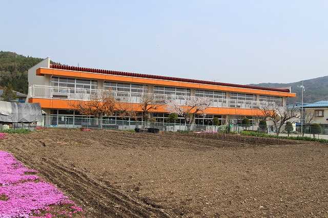 【保育園】長地保育園まで120ｍ