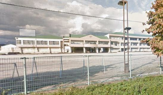 【小学校】下野市立緑小学校まで859ｍ