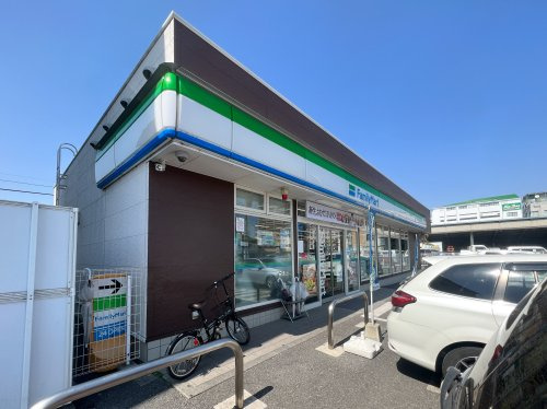 【コンビニエンスストア】ファミリーマート宇都宮睦町店まで530ｍ