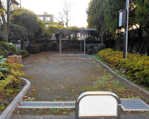 【公園】上用賀4丁目公園まで295ｍ