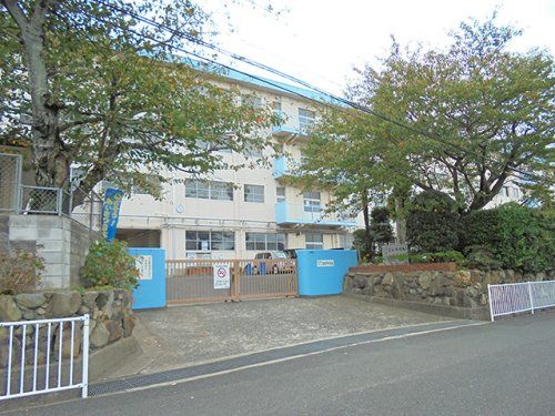 【中学校】北九州市立富野中学校まで71ｍ