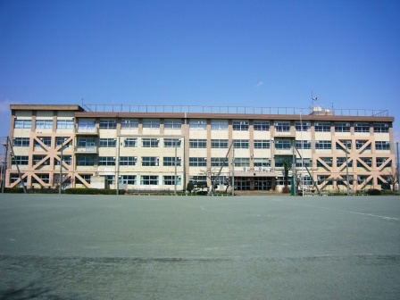 【中学校】横川中学校まで297ｍ