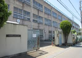 【小学校】東大阪市立義務教育学校池島学園小学部まで808ｍ