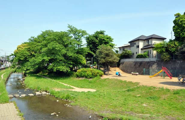 【公園】赤間川公園まで764ｍ