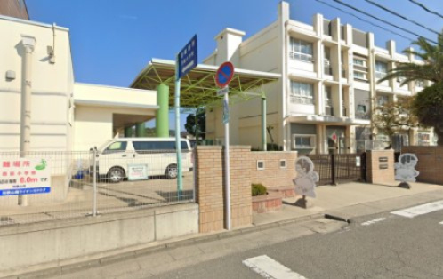 【小学校】和歌山市立西脇小学校まで348ｍ