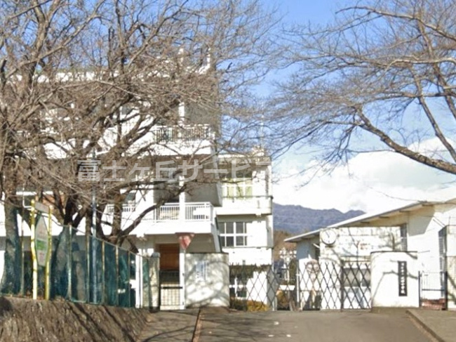 【小学校】沼津市立沢田小学校まで1470ｍ