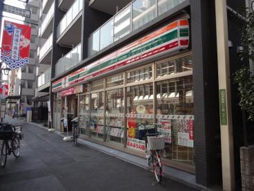 【コンビニエンスストア】セブンイレブン　荒川西日暮里1丁目店まで357ｍ