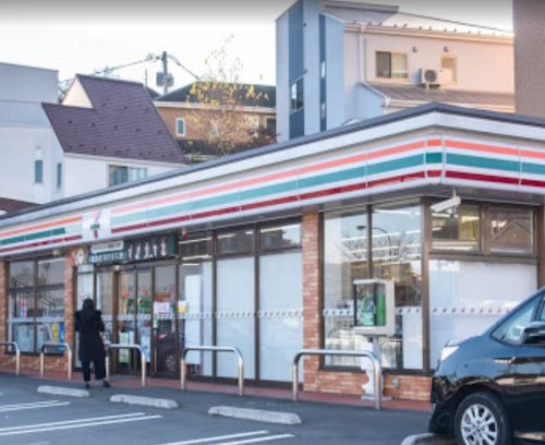 【コンビニエンスストア】セブンイレブン　八王子みなみ野シティ店まで562ｍ