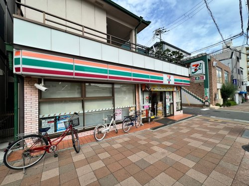 【コンビニエンスストア】セブンイレブン　神戸新在家駅前店まで297ｍ
