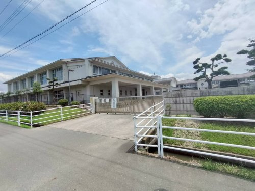 【小学校】久留米市立北野小学校まで702ｍ