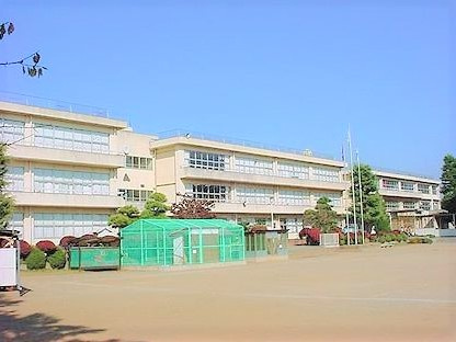 【小学校】牛久市立牛久小学校まで1400ｍ