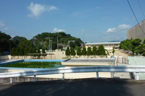 【小学校】高松市立仏生山小学校まで826ｍ