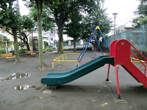 【公園】野沢児童遊園まで375ｍ