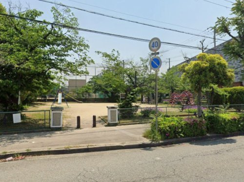 【公園】二葉公園まで815ｍ