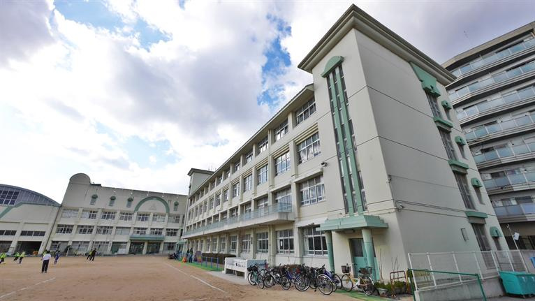 【小学校】稗田小学校まで297ｍ
