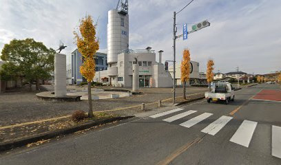 【銀行】埼玉りそな銀行　鳩山ニュータウン出張所　無人ATMまで666ｍ