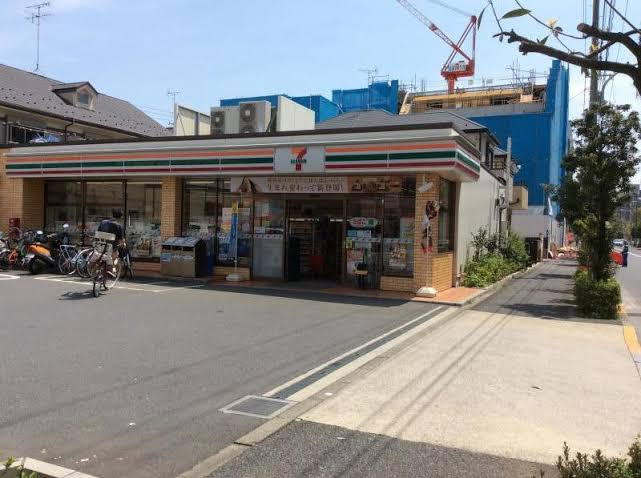 【コンビニエンスストア】セブンイレブン　江戸川店まで689ｍ