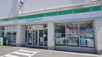 【コンビニエンスストア】ファミリーマート　入間グリーンヒル店まで626ｍ
