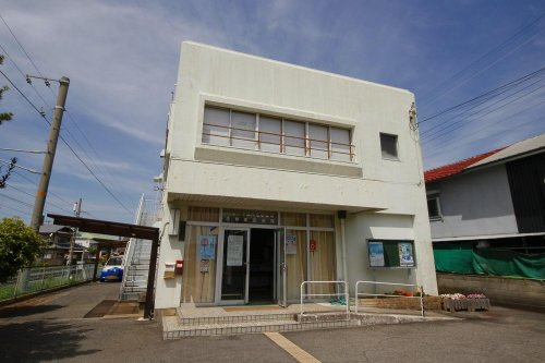 【市役所・区役所】和歌山市役所　名草支所まで1051ｍ