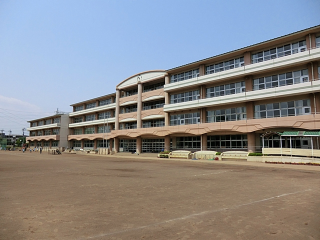【小学校】所沢市立　北小学校まで320ｍ