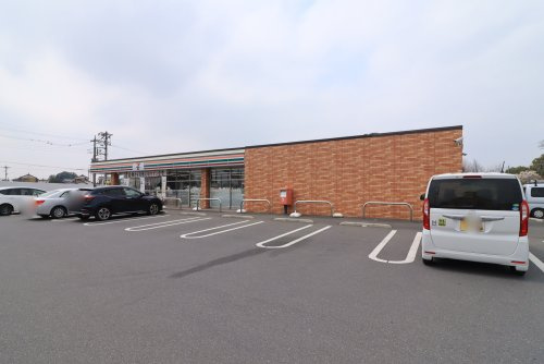 【コンビニエンスストア】セブンイレブン　藤岡町藤岡店まで437ｍ