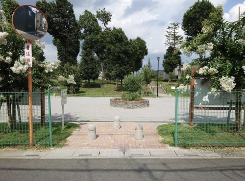【公園】坂田谷津谷遺跡公園まで675ｍ