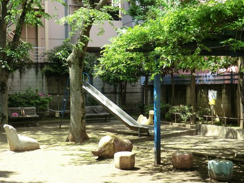 【公園】神泉児童遊園地まで122ｍ
