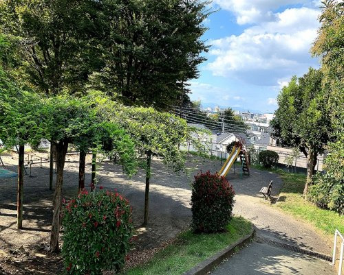 【公園】西谷戸公園まで185ｍ