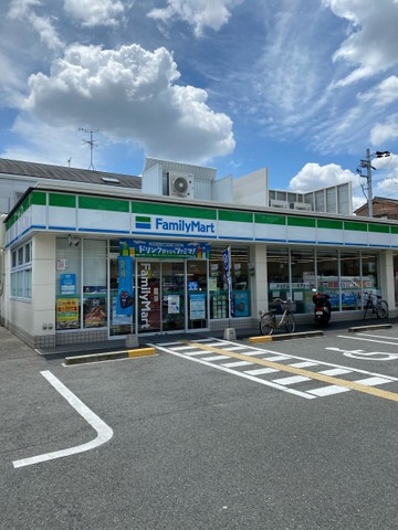 【コンビニエンスストア】ファミリーマート　東大阪大蓮南店まで470ｍ