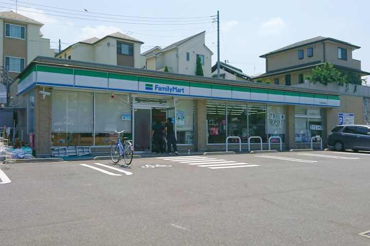 【コンビニエンスストア】ファミリーマート　町田金井町店まで237ｍ