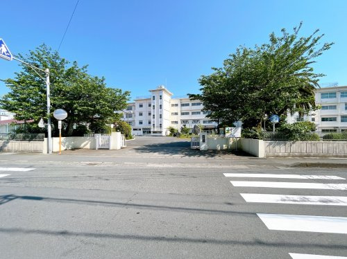 【中学校】富士市立富士南中学校まで2136ｍ