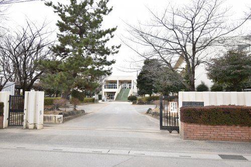 【小学校】立野小学校まで800ｍ