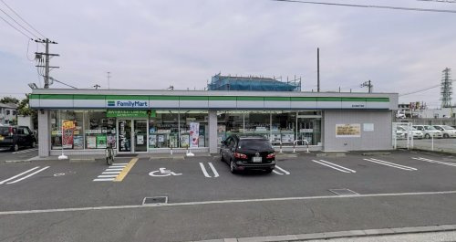 【コンビニエンスストア】ファミリーマート　泉大津尾井千原店まで702ｍ