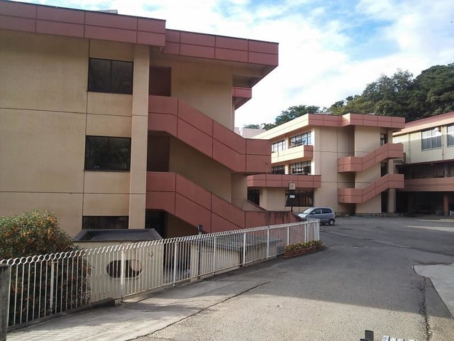 【小学校】足利市立山辺小学校まで1600ｍ