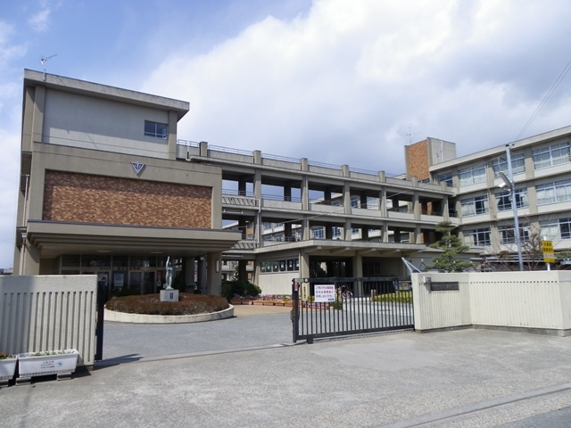 【小学校】加古川小学校まで1037ｍ