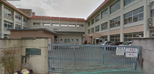 【小学校】花田小学校まで801ｍ