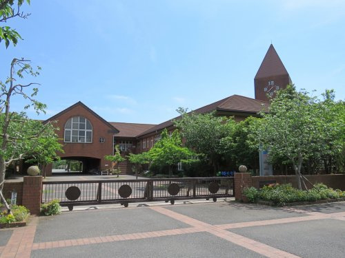 【小学校】若葉台小学校まで739ｍ