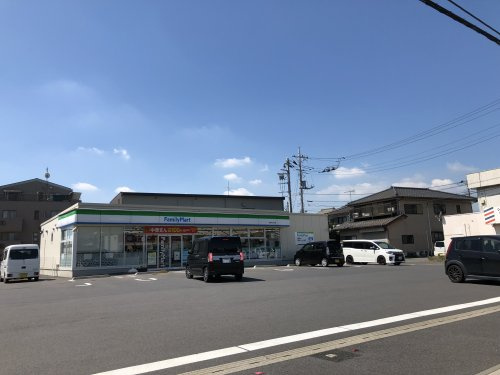 【コンビニエンスストア】ファミリーマート　取手米ノ井店まで140ｍ