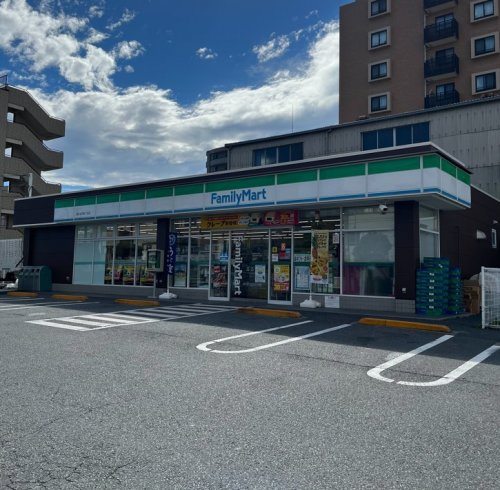 【コンビニエンスストア】ファミリーマート　浦安北栄四丁目店まで274ｍ