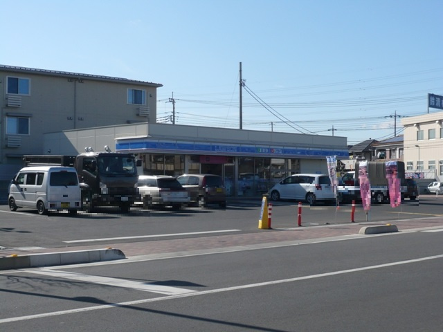 【コンビニエンスストア】ローソン　越谷七左町店まで400ｍ