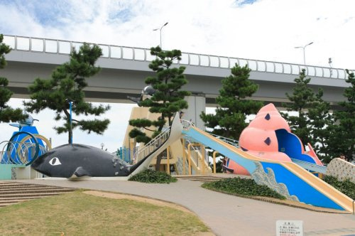 【公園】中央児童遊技場（二色の浜公園）まで1250ｍ