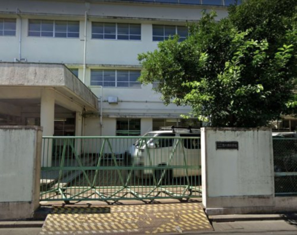 【小学校】西六郷小学校まで641ｍ