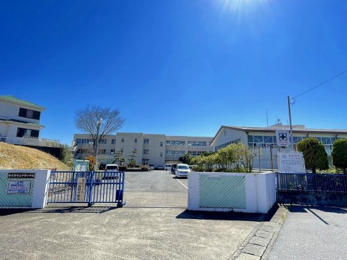 【小学校】春日部市立中野小学校まで704ｍ